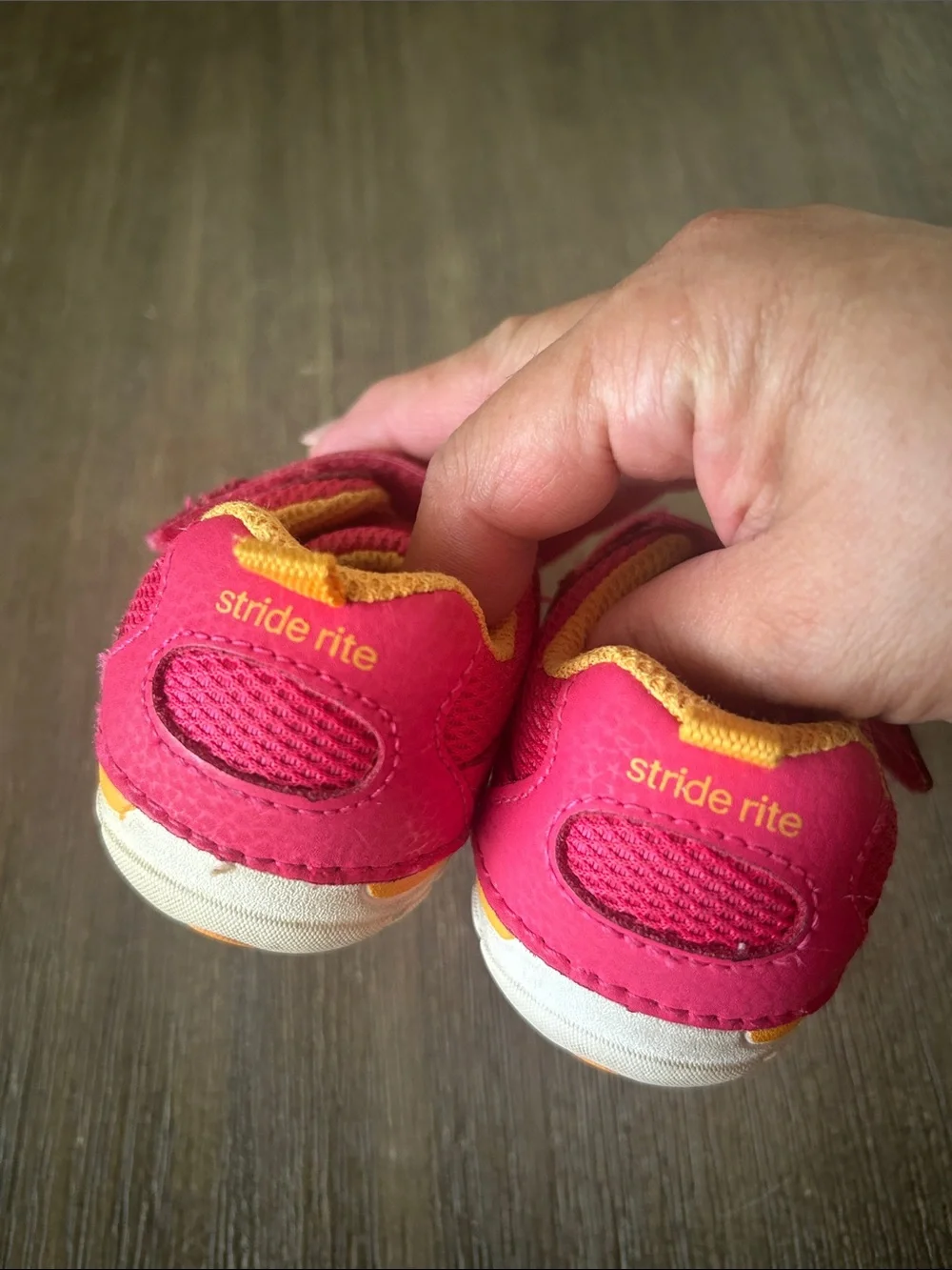 Stride Rite Baby Pink Velcro Athletic Shoes, Sz.4.5W, Gently Used.